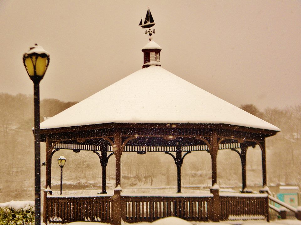 Norwich Harbor on a winters' day